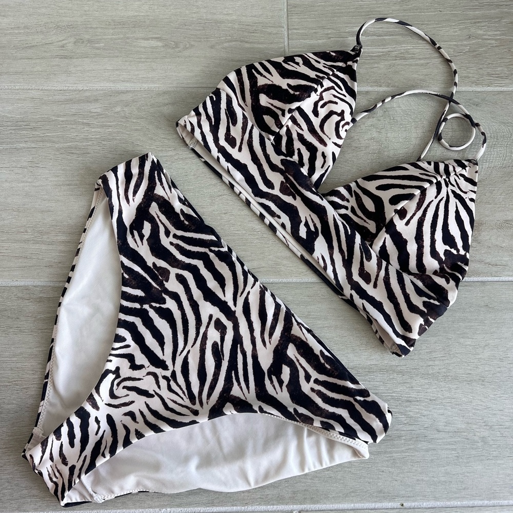 COPY - Zebra print bikini. Size 6. brand H&M. excellent condition.